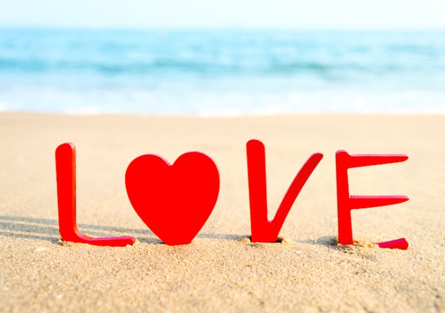 Find Romance in ‘Dushi’ Aruba!