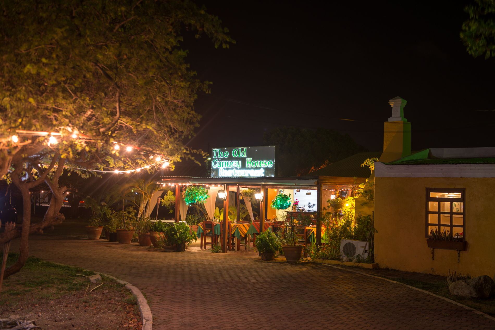 Aruba Restaurants - The Old Cunucu House - VisitAruba.com