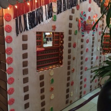 Marriott's gingerbread house with a popcorn rooftop.JPG