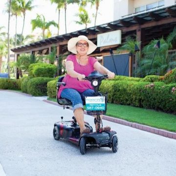Essential Health Supplies in Aruba give some important tips in Selecting a Power Mobility Scooter when Traveling