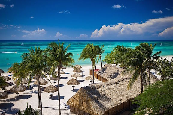 Palm Beach, Aruba Voted One of the Best Beaches for Weddings in the Caribbean